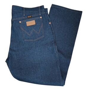 NWOT Men's Wrangler Dark Blue Staight Leg Jeans Size 40X32